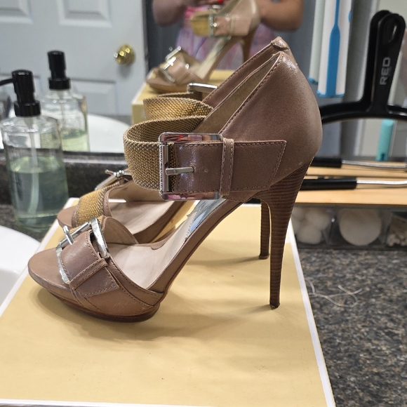 Michael Kors Metallic Gold and Tan Strappy Platform Heels - Picture 2 of 4